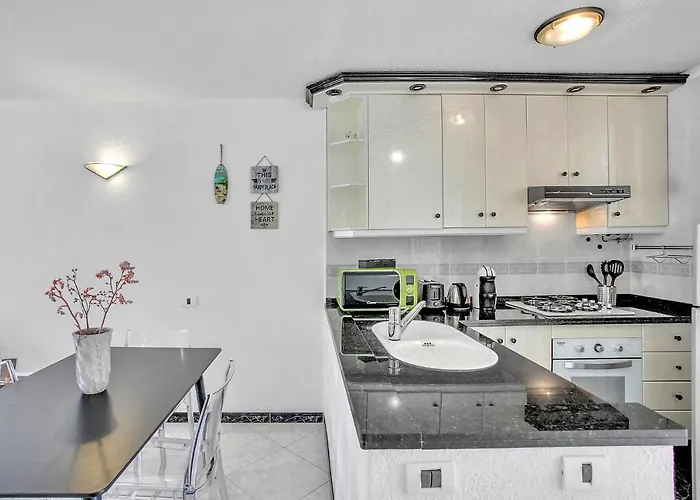 Robert Playa De Americas *